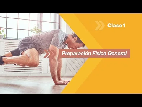 Pessoa realizando exercício físico tipo mountain climber em ambiente interno iluminado, vestindo camiseta cinza e shorts pretos, com destaque para treino de preparação física geral.