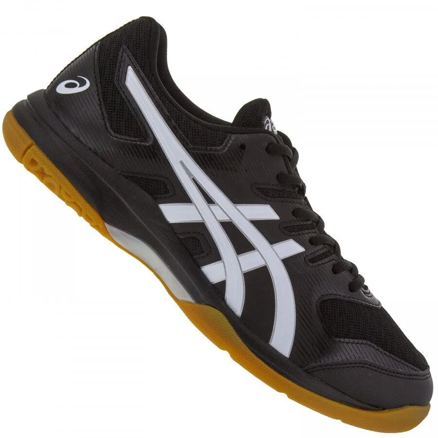 Tênis Asics preto com detalhes brancos e sola em tom de caramelo, exibindo o logotipo da marca na lateral e no calcanhar.