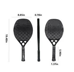 Três vistas de uma raquete de padel preta com padrão quadriculado e furos na face, mostrando as medidas em polegadas: altura de 19.48 in, largura de 8.85 in, espessura de 0.78 in, cabo de 5.90 in de comprimento e 1.37 in de largura.