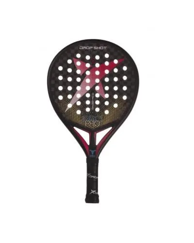 Raquete de padel Drop Shot Pro Carbon com formato redondo, estrutura em carbono e design preto com detalhes em vermelho e dourado, exibindo o logotipo em forma de “X” no centro.