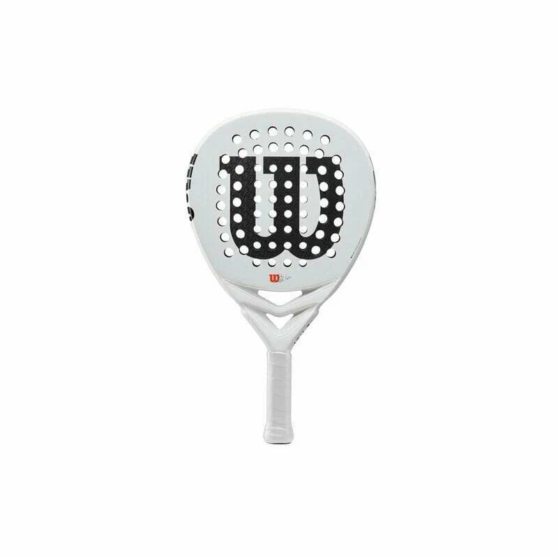 Raquete de beach tennis Wilson branca com logo preto “W” central e furos circulares na face, empunhadura branca e design moderno.